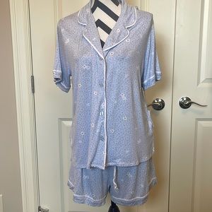 Pajama set size large.